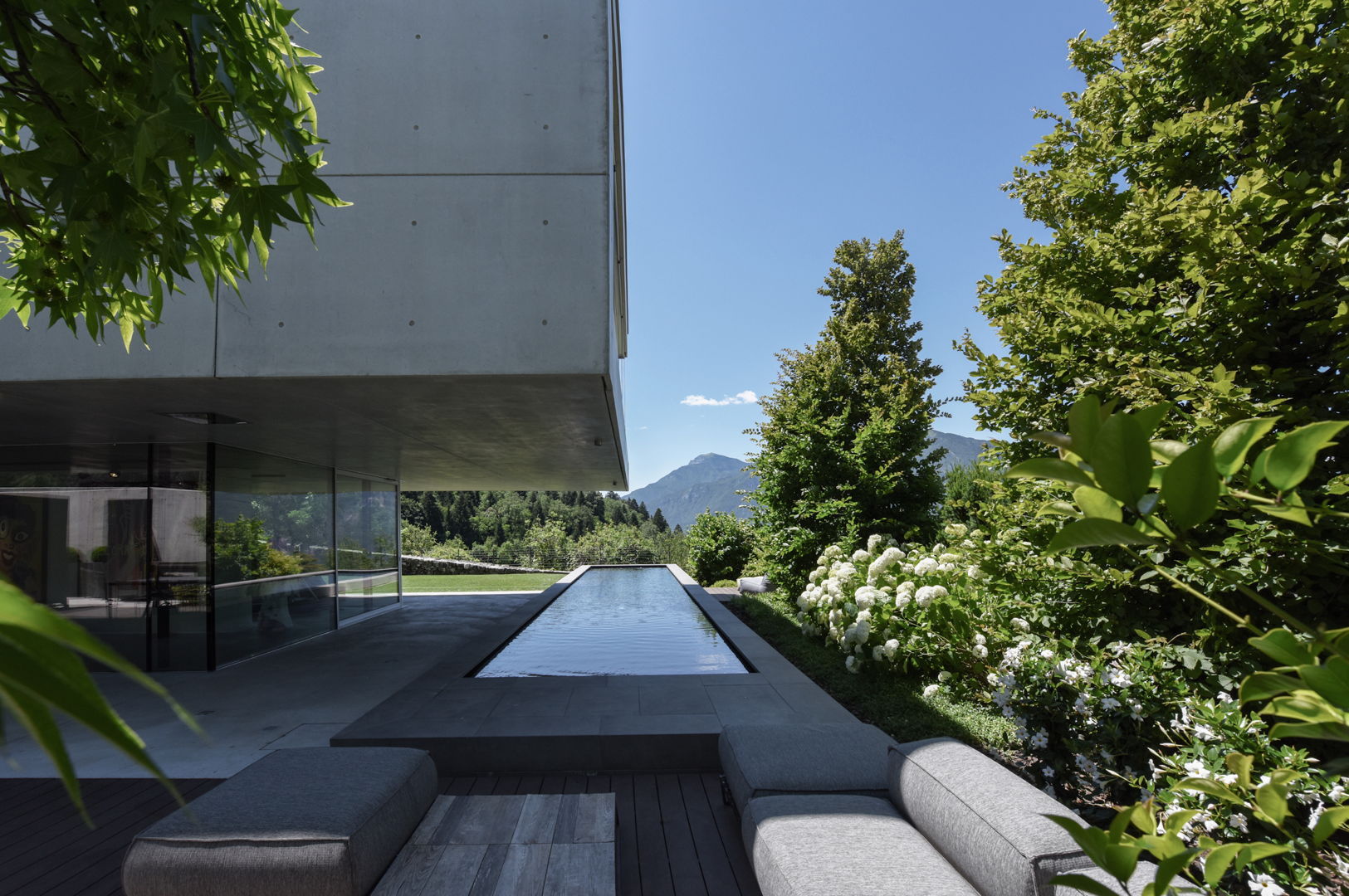 Realizzazione giardino contemporaneo a Trento TN - San Benedetto Group