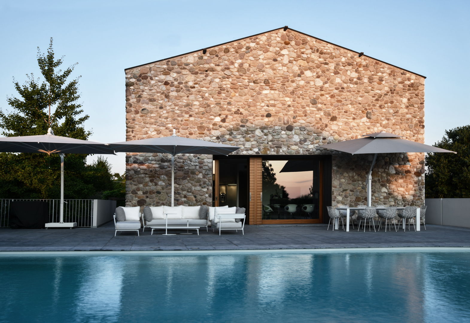 Realizzazione giardino contemporaneo a Volta Mantovana MN - San Benedetto Group