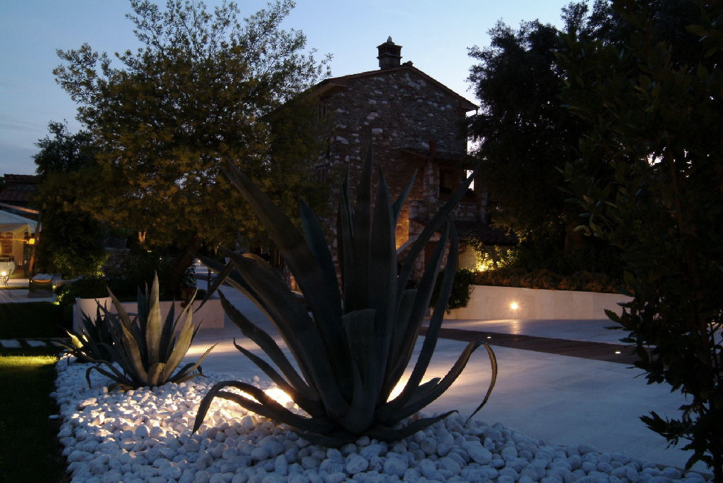 Realizzazione di giardino di campagna a Pietrasanta, Lucca - San Benedetto Group