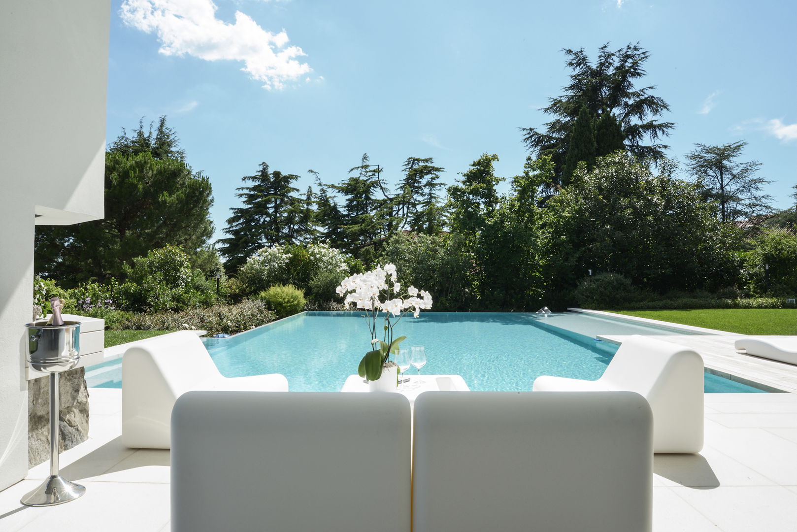 Realizzazione giardino contemporaneo ad Arbizzano di Negrar VR - San Benedetto Group